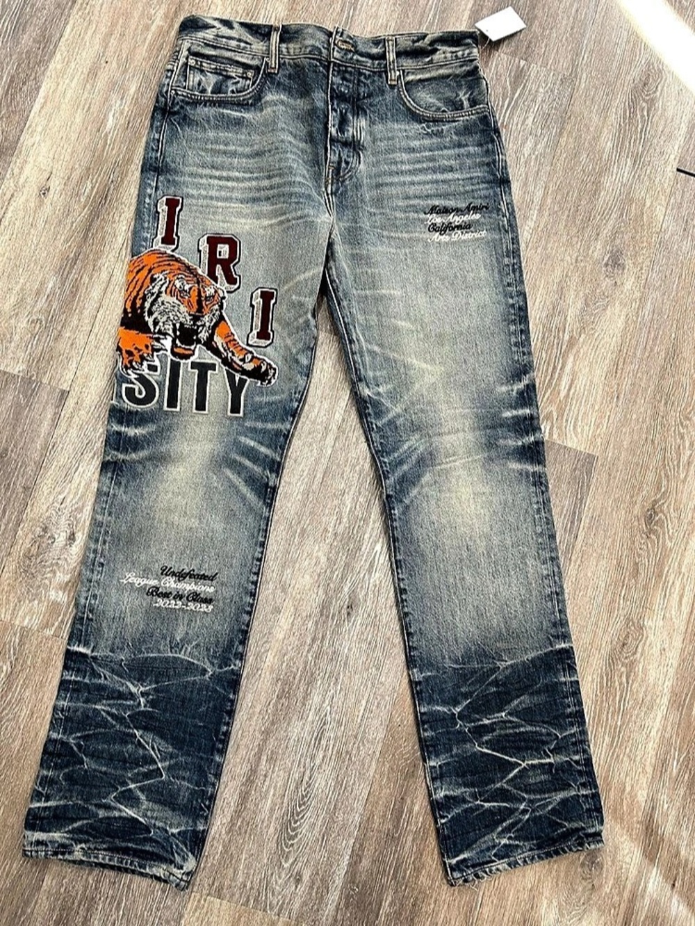 NWT AMIRI Varsity Tiger Straight-Leg Jeans in Vintage Indigo 32X34